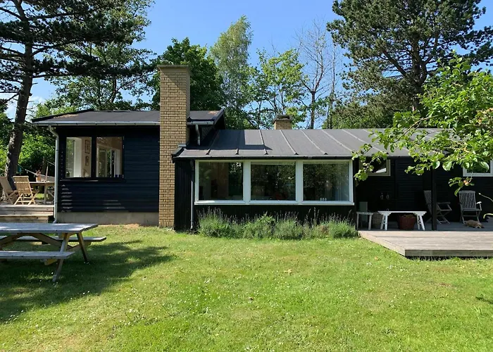 Sommerhus Med Terrasser Ved Kikhavn Feriehus Hundested